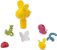 Load image into Gallery viewer, Umbra 7 Piece Critters Wine Charms &amp; Stopper Set