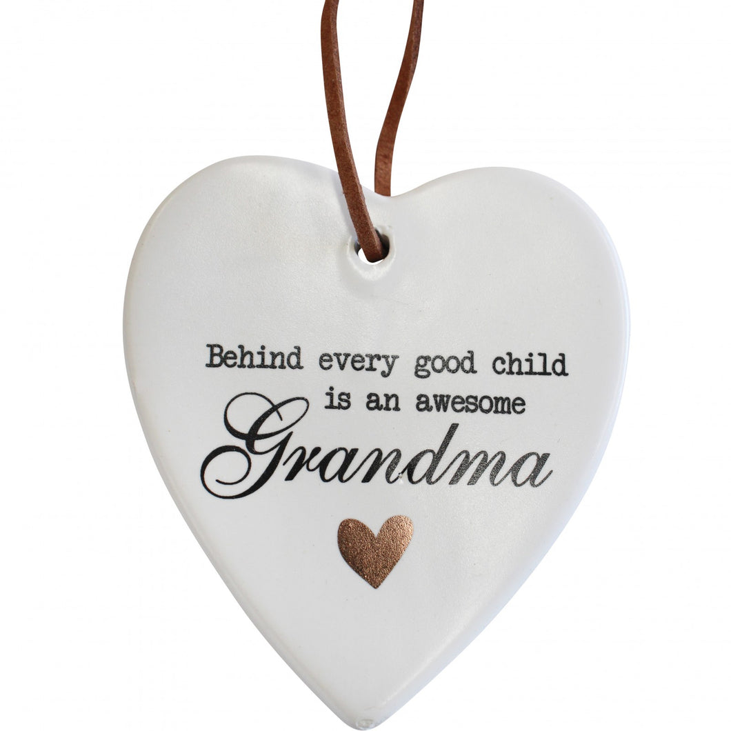 Awesome Grandma Ceramic Hanging Heart - Have To Have It NZ